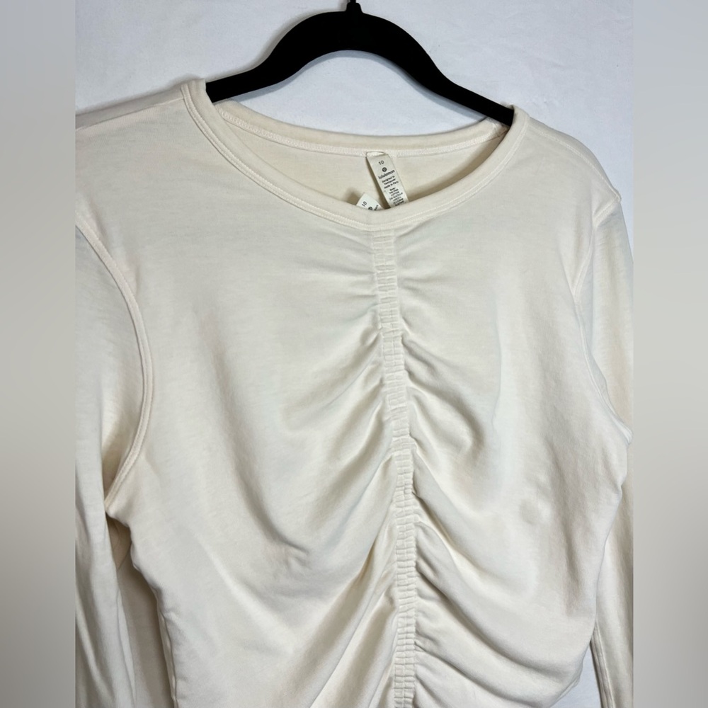 Lululemon Find your Feeling Long Sleeve Gathered Ruched Crop Top Activewear Gym - Picture 8 of 12